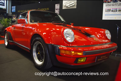 1989 Porsche 930 Turbo Cabriolet -Exhibit Mecaniques Modernes & Classiques 